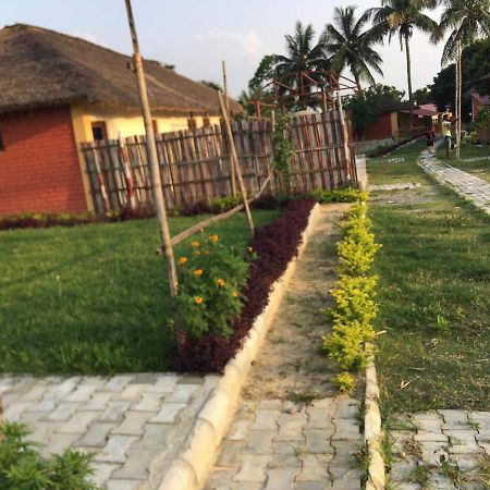 Elephant Garden Hotel And Resort Pvt Ltd Kanchanpur Exterior foto